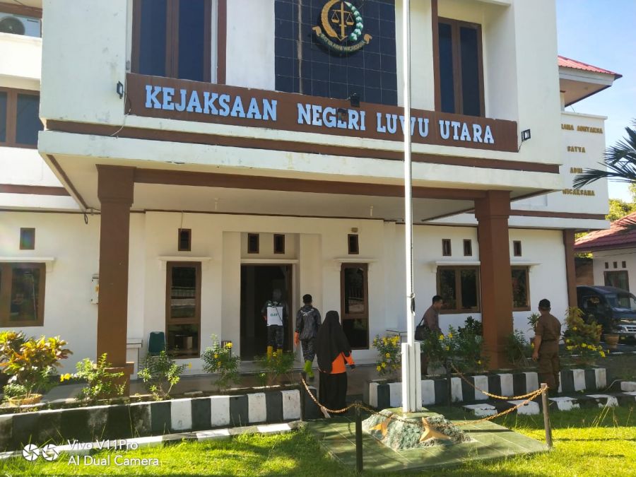 Kolaborasi BPBD, Dinkes, Dinsos, PMI, dan DMI Lakukan Penyemprotan Disinfektan di Layanan Publik